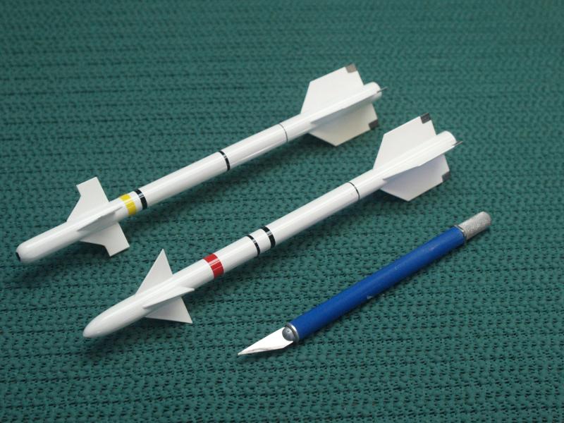9-1/2in x 1/2in Aim-9 Missile